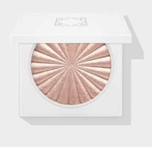 Ofra X Madison miller sea shimmer highlighter
